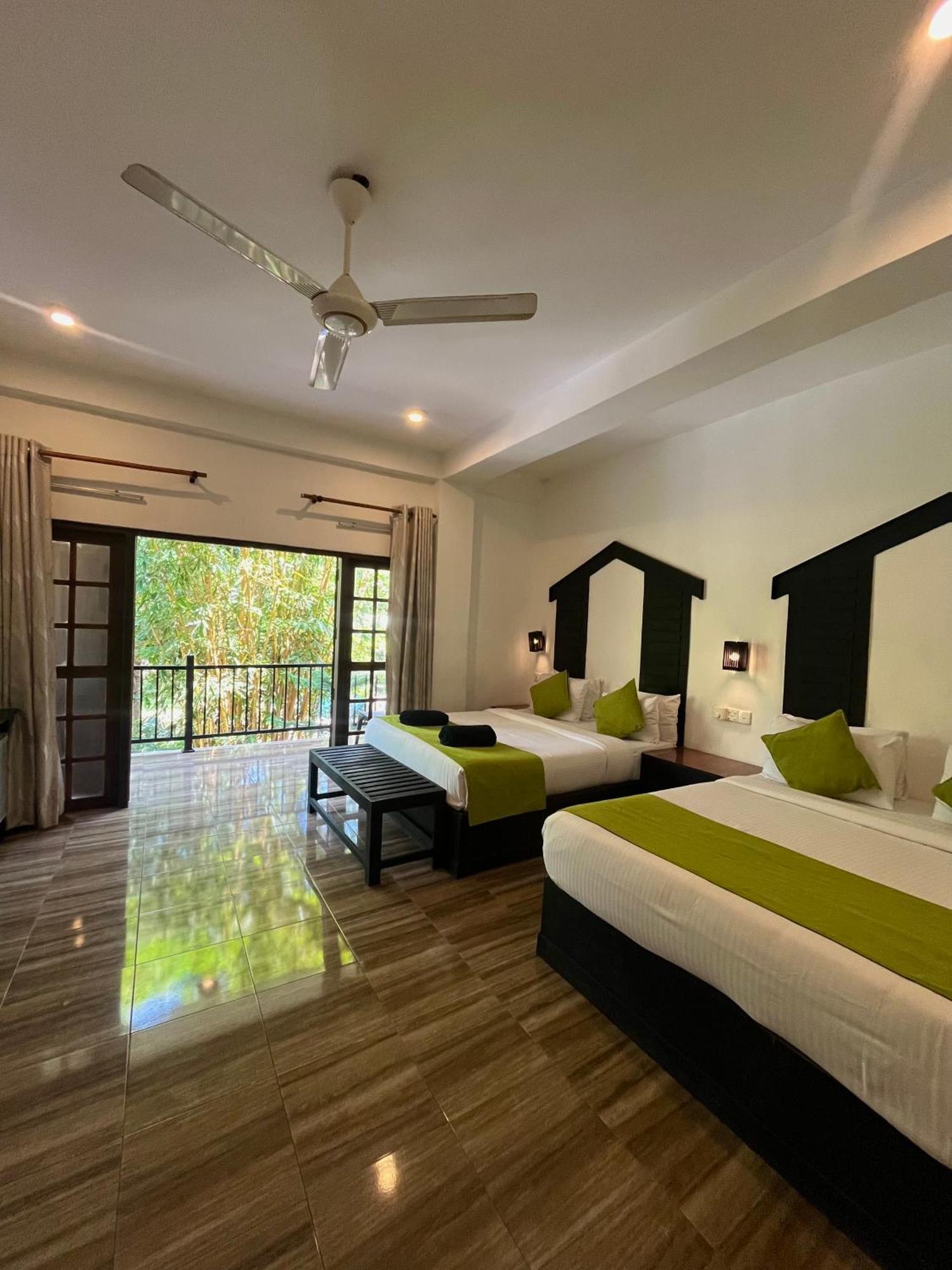 דמבולה Sundaras Infinity Jungle Resort מראה חיצוני תמונה