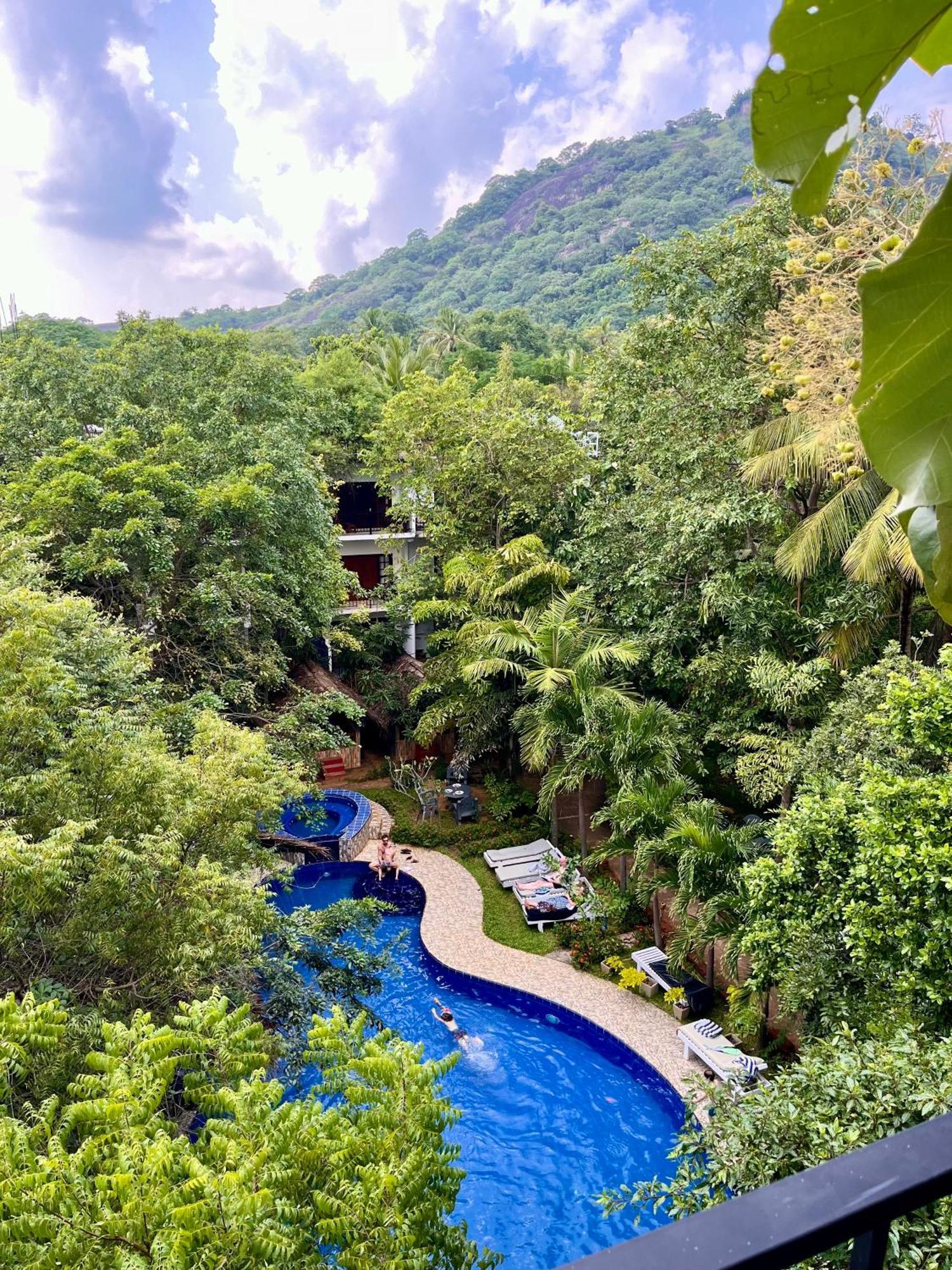 דמבולה Sundaras Infinity Jungle Resort מראה חיצוני תמונה